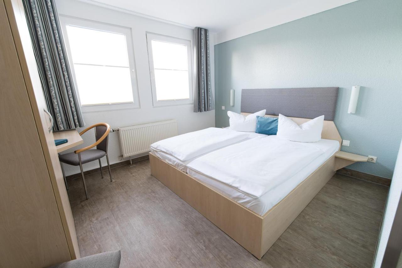 Rosen-Hotel Sangerhausen Esterno foto